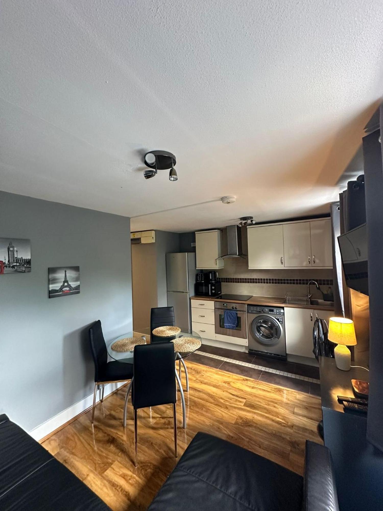 Lovely 2 Bedrooms Apartment London Exterior foto